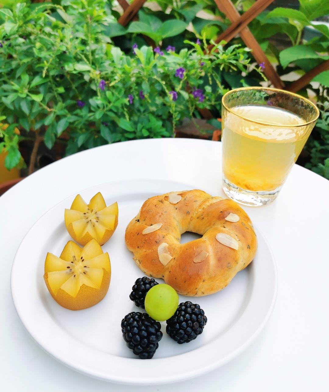 小Y的上学早餐记