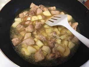 【无非求碗热汤喝】日式马铃薯炖鸡肉的做法 步骤4