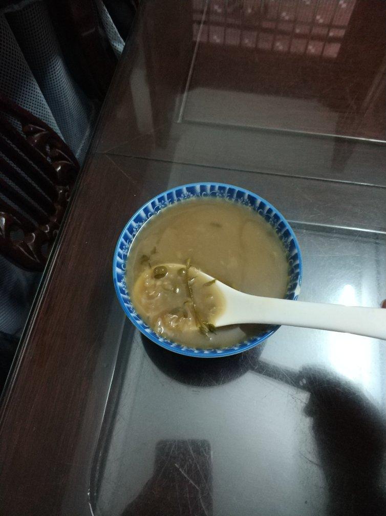 臭草绿豆沙，经典的老广糖水