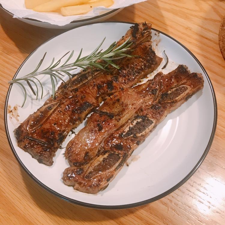 香煎牛仔骨