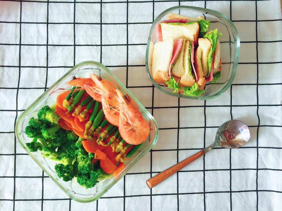 蔬菜大虾便当