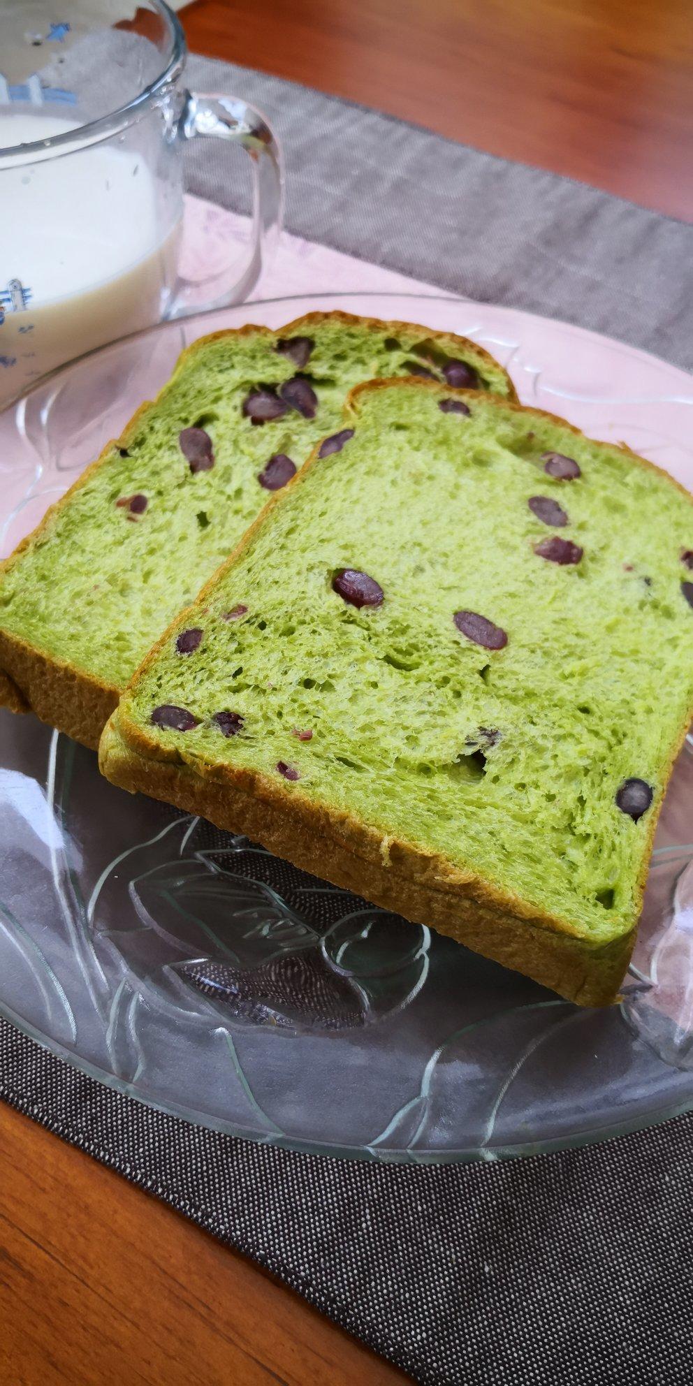 缪miumiu做的吴克己抹茶红豆吐司