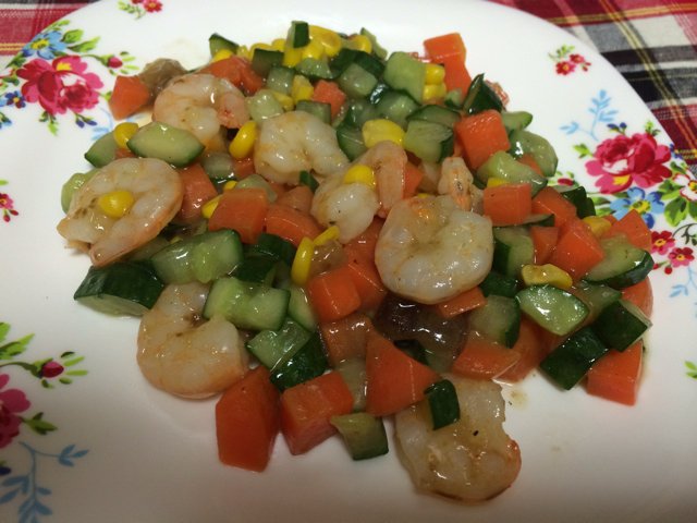 三色炒虾仁
