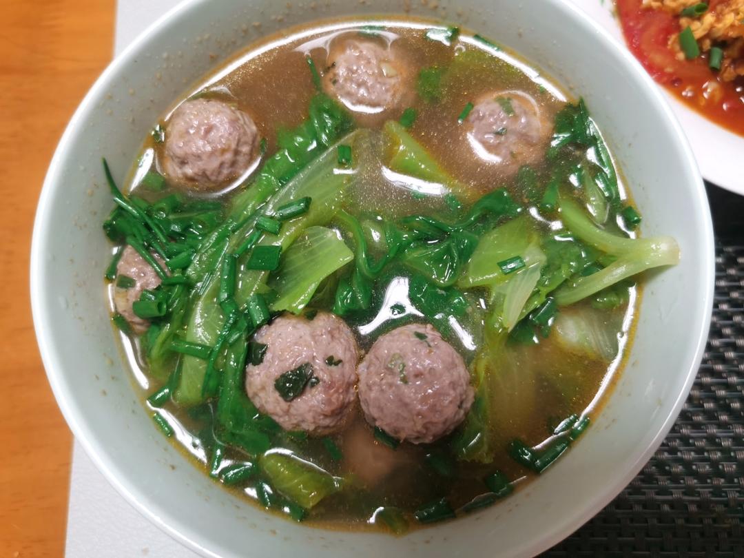小白菜丸子汤