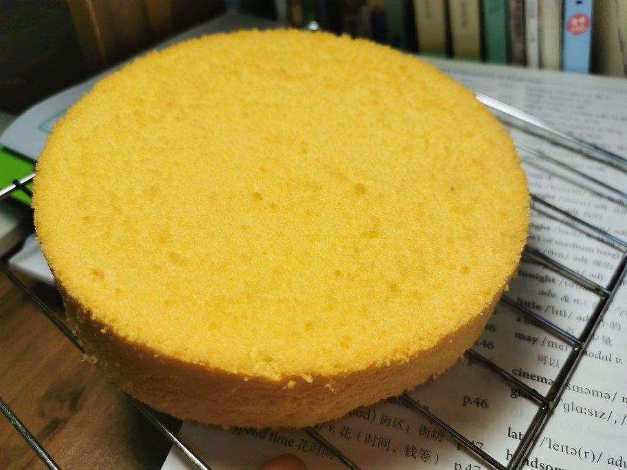 六寸戚风蛋糕