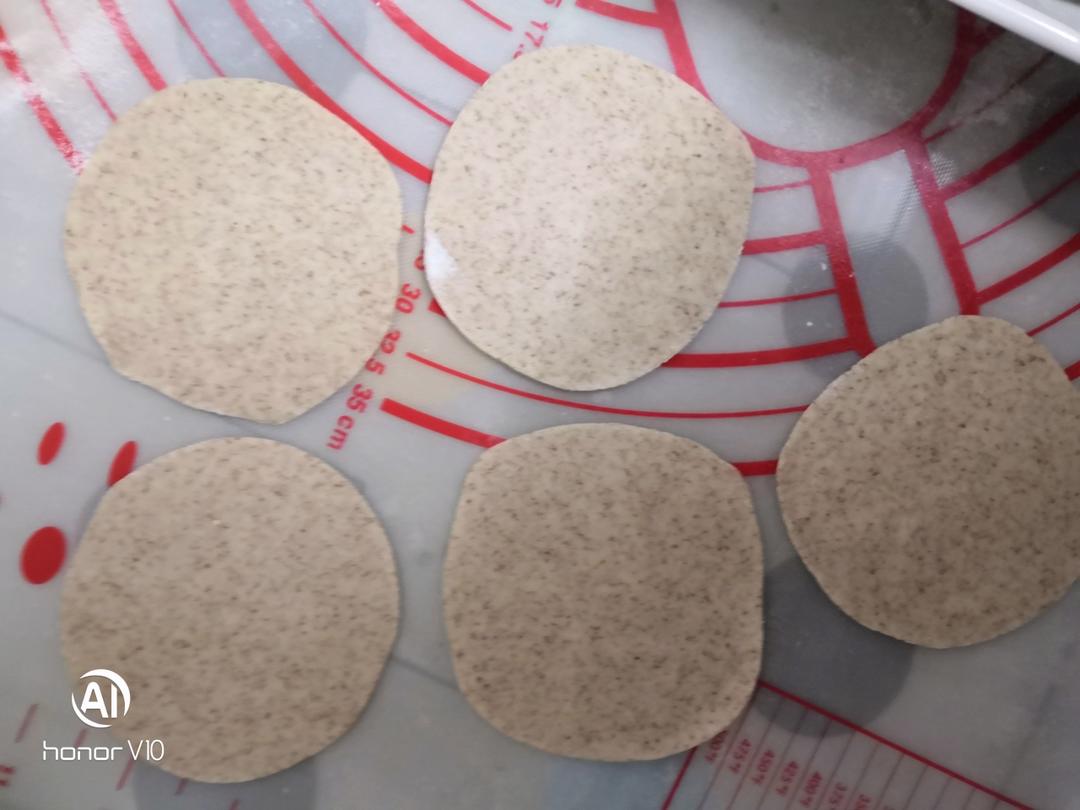 手工揉面三分钟，又韧又薄又好包的饺子皮