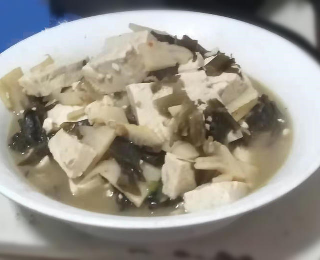雪菜豆腐烧笋片（无油素食）的做法