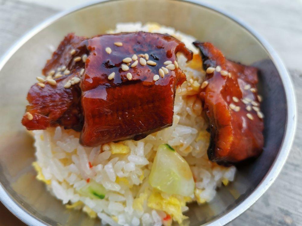 鳗鱼饭