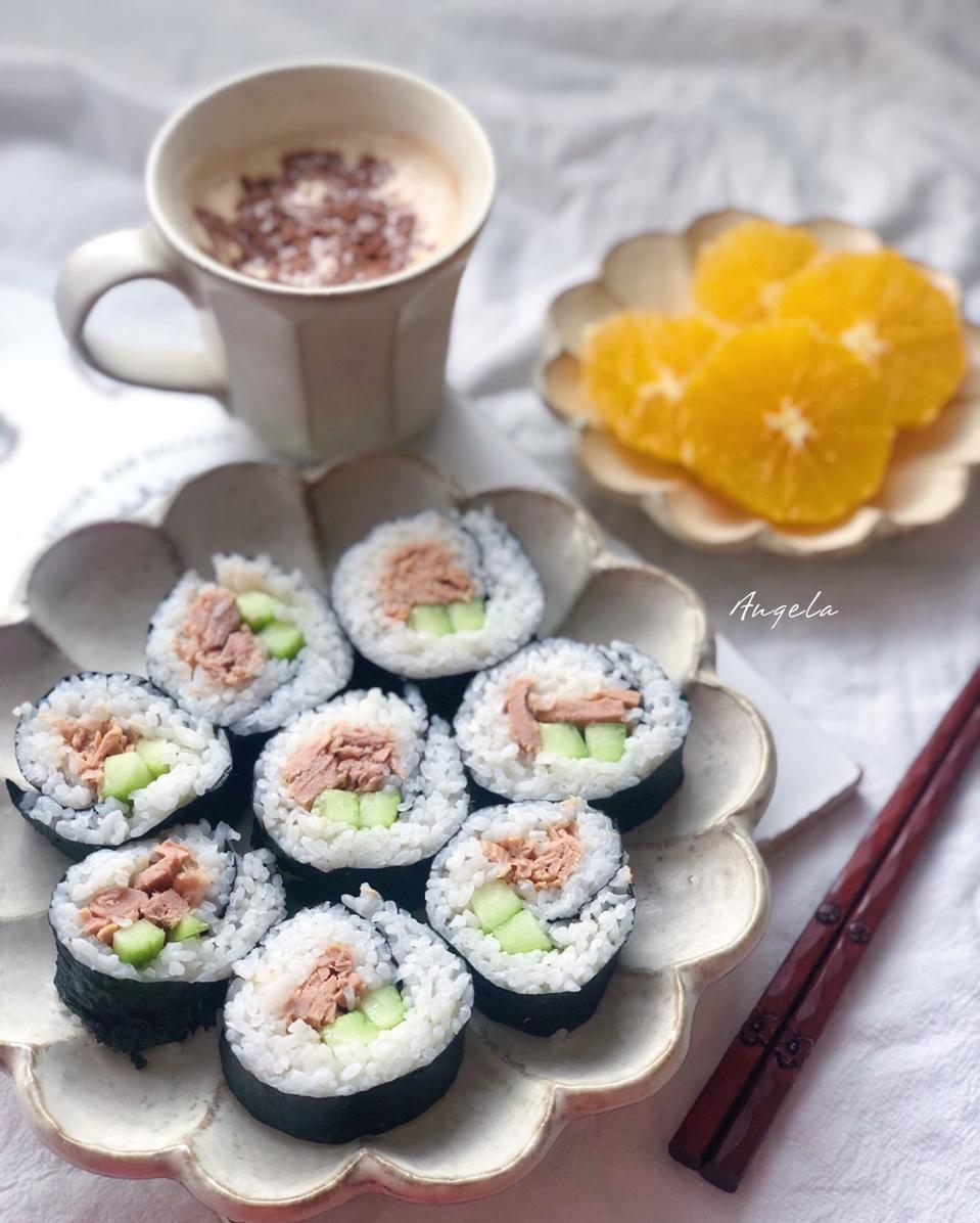 金枪鱼寿司卷