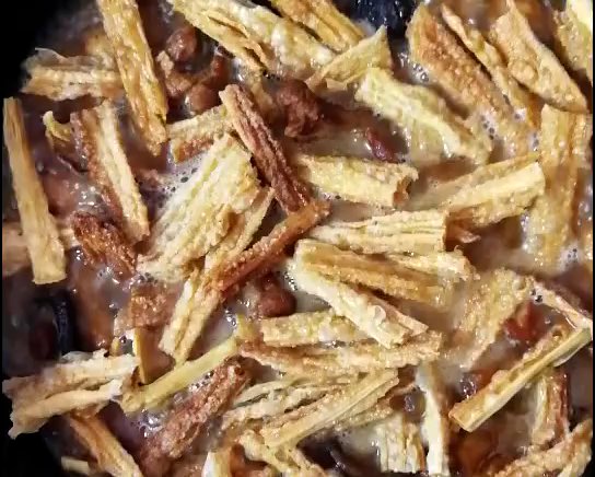 腐竹腩肉冬菇煲（下饭神器）的做法 步骤17