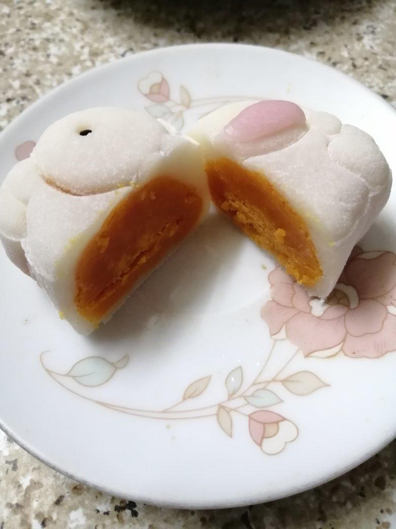《Tinrry+》萌萌的小白兔冰皮月饼，快手简单，冰凉酸甜超解腻！