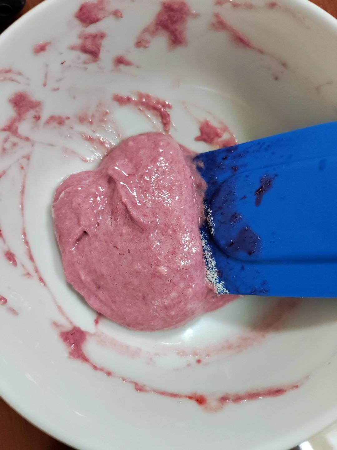 酸酸甜甜就是你的草莓🍓蛋黄溶豆宝宝手抓零食
