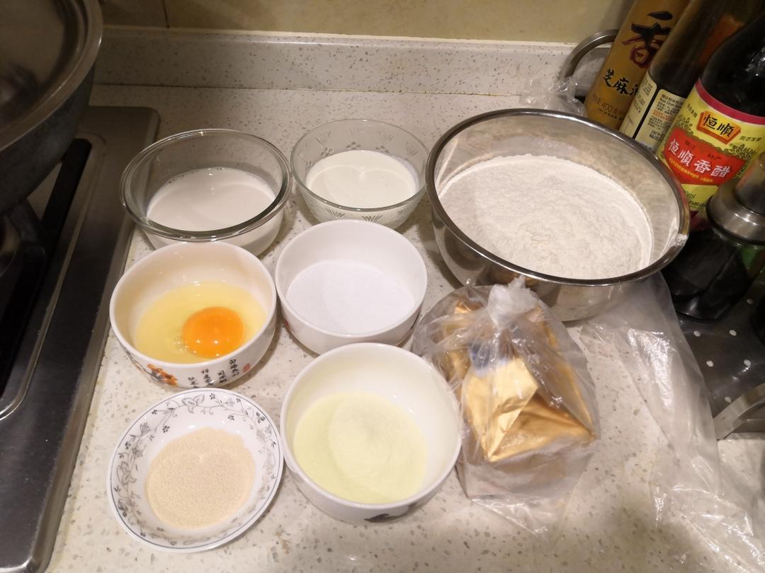 纯奶手撕吐司的做法 步骤1