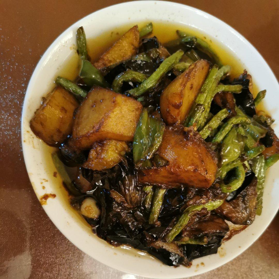 超级下饭的地三鲜