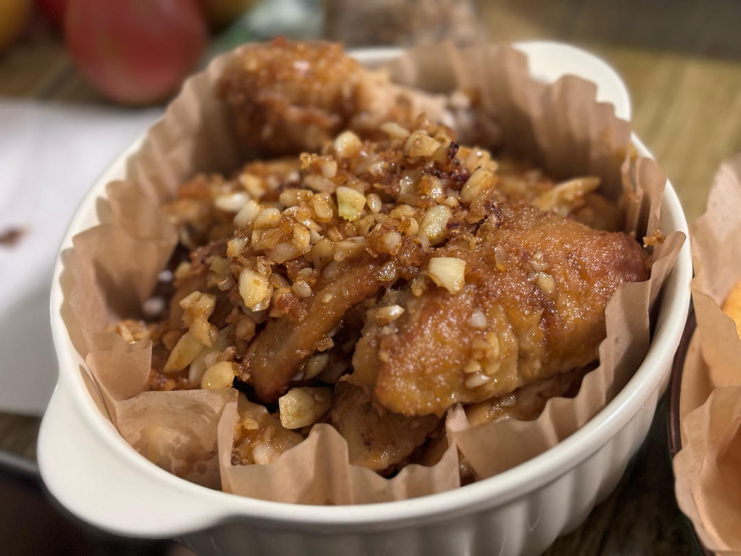 蒜香黄油鸡翅丨这样做的鸡翅真的巨好吃！