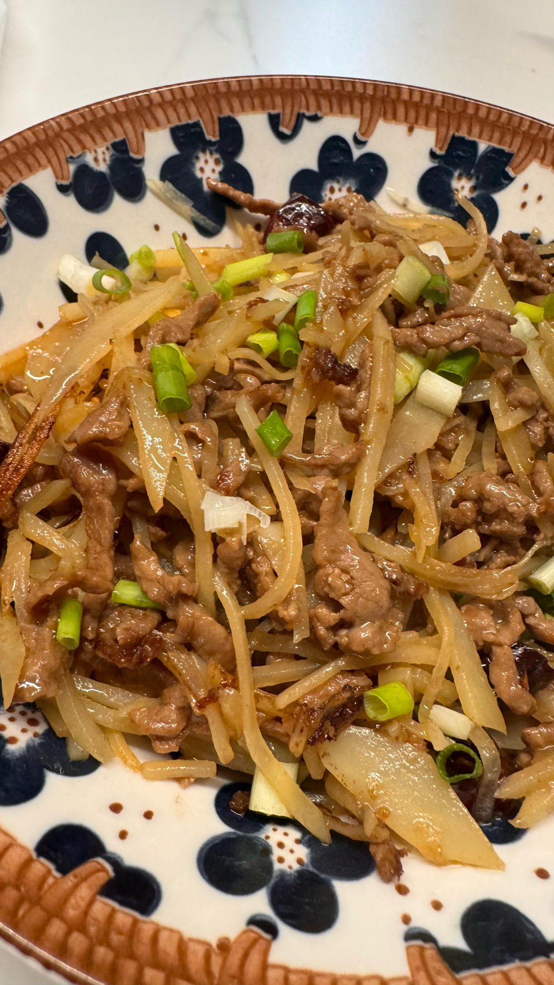 家常菜-土豆丝炒牛肉