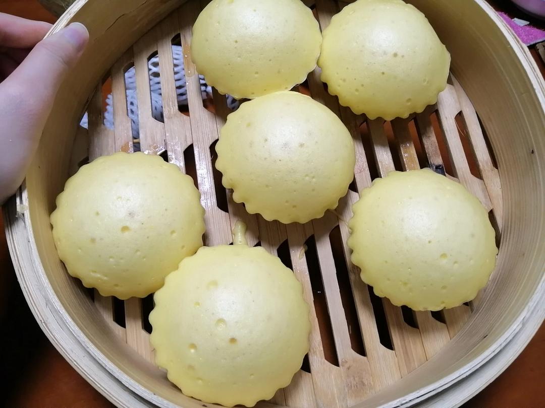 不用烤箱也能做蛋糕—蓬松柔软香喷喷的蒸蛋糕