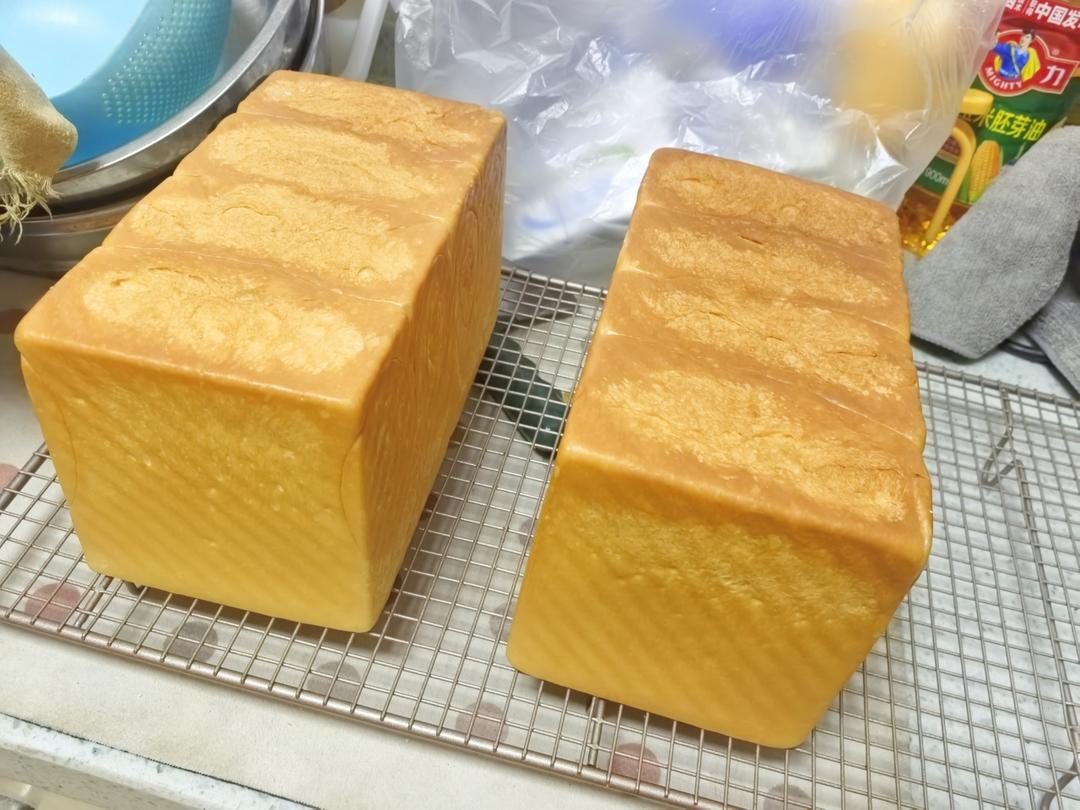 奶香纯粹的重料淡奶油吐司