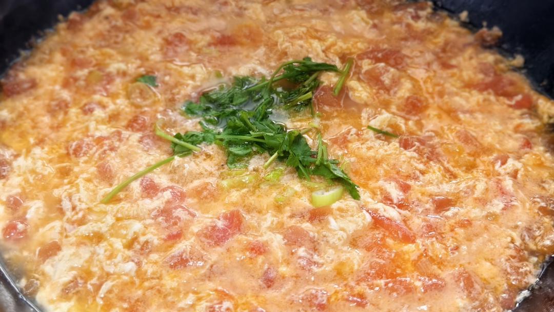 【跟我做不会错】简单又好喝的西红柿鸡蛋汤，家常又营养哦