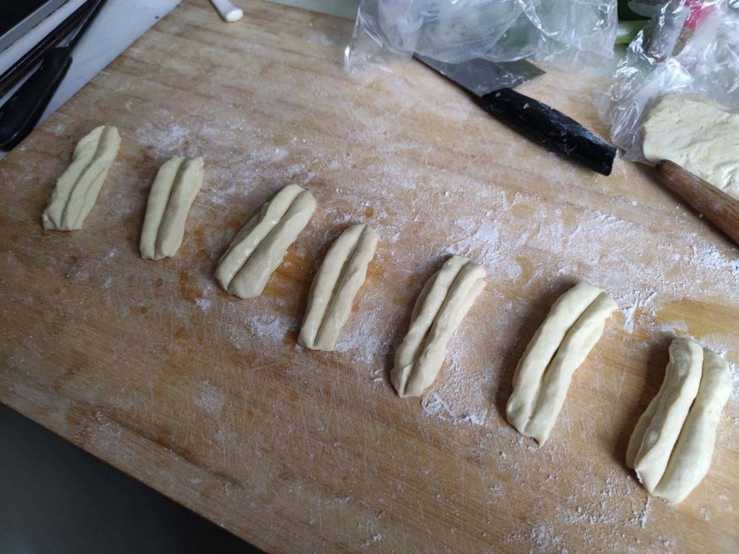 蓬松酥脆，个个空心[最完美的炸油条]