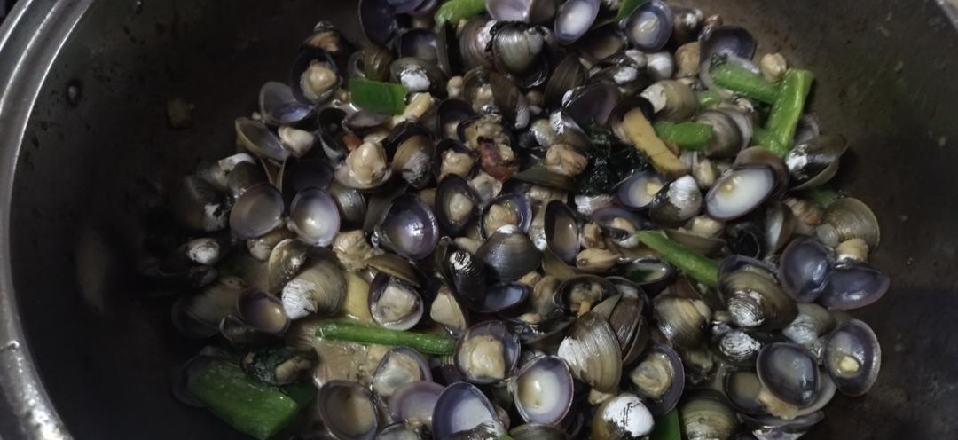 爆炒黄沙蚬，千万不要加水噢