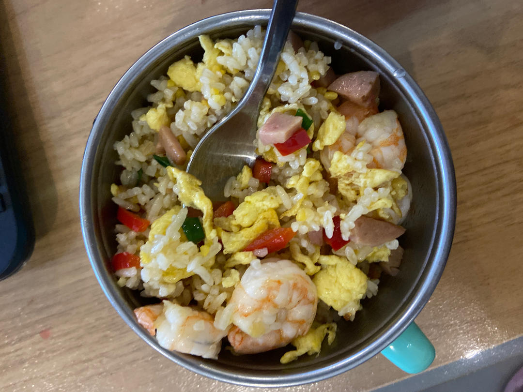 好吃到爆的虾油虾仁咸蛋炒饭