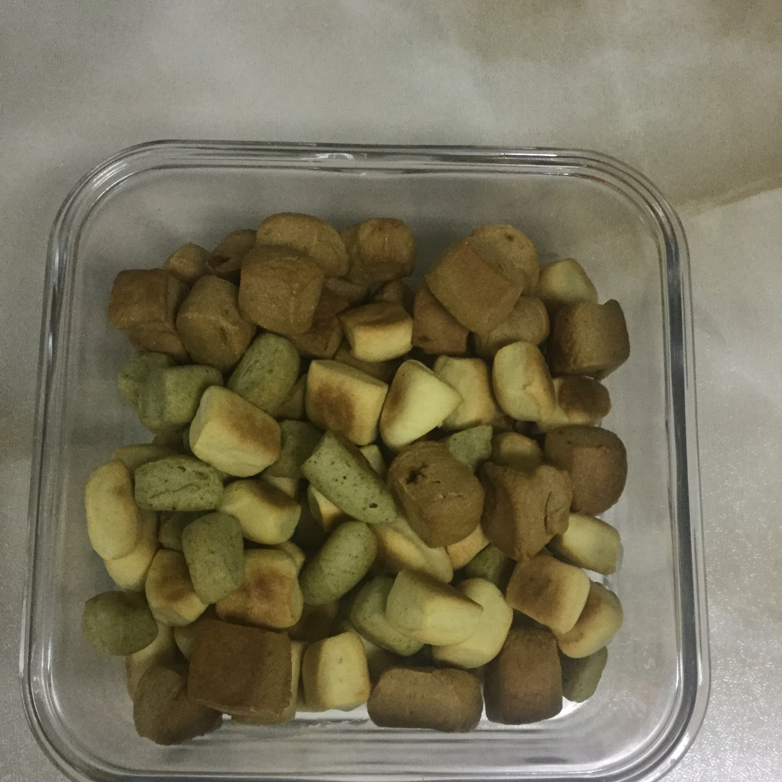 小石头饼干。