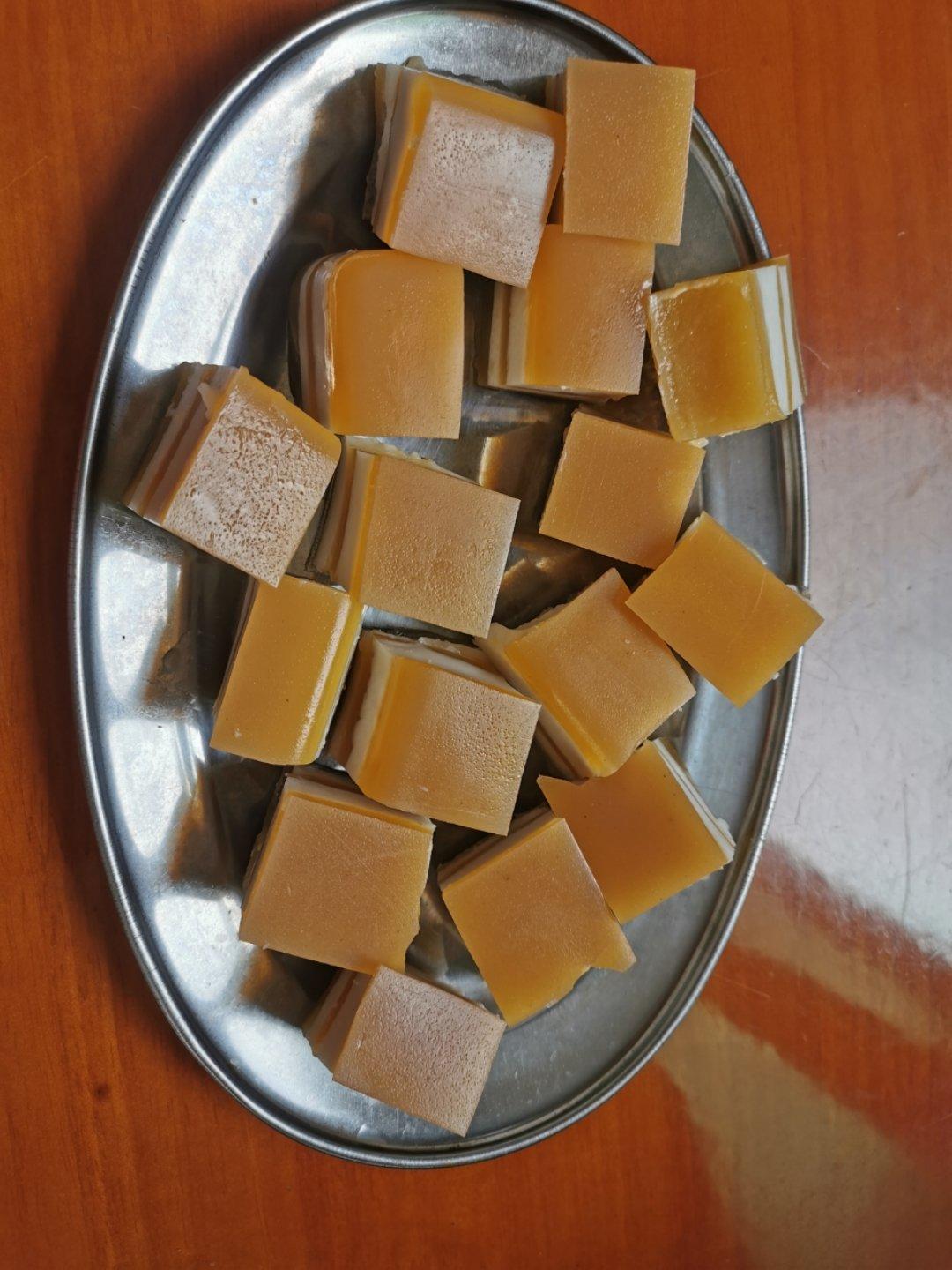 美味的“马蹄千层糕”（椰奶南瓜味）