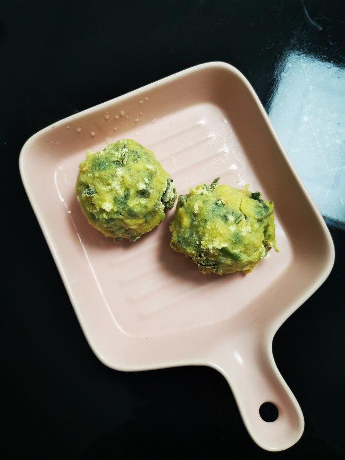 不用揉面不用发面的玉米面菜团子