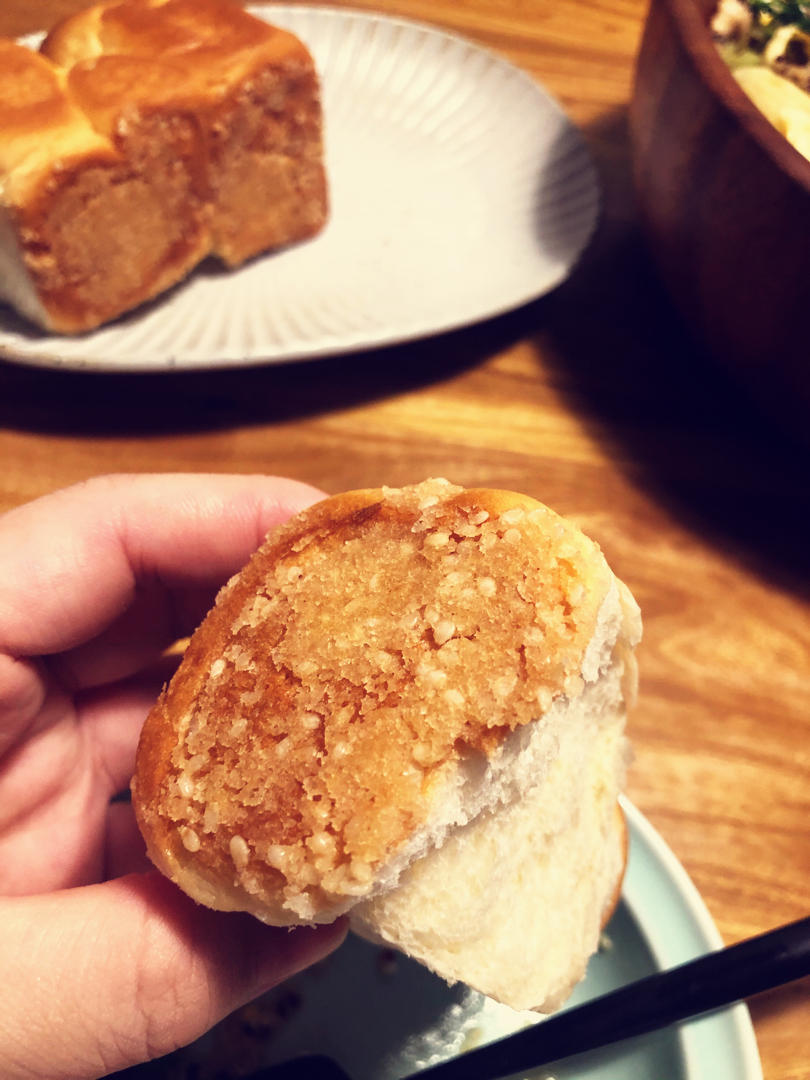 脆底蜂蜜小面包