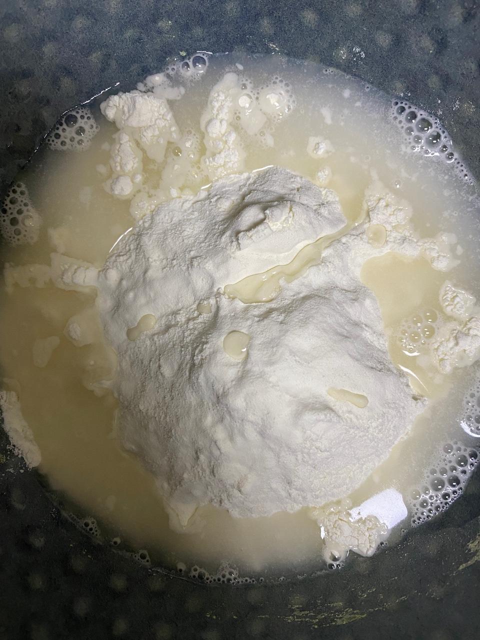 纯奶手撕吐司的做法 步骤1