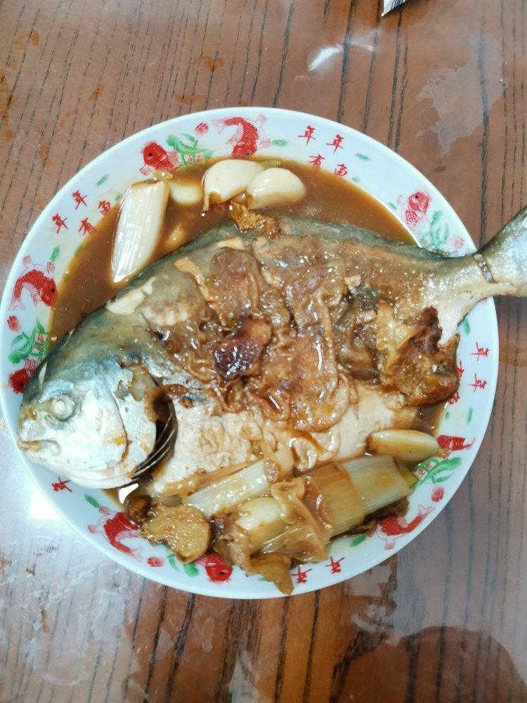 家常红烧鲳鱼