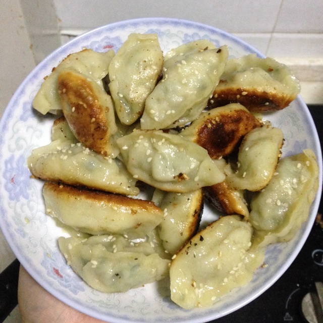 姥姥家的荠菜饺子