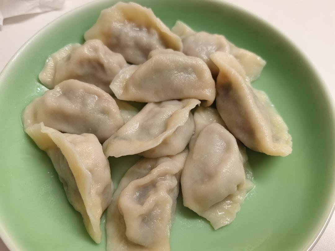 香菜牛肉胡萝卜饺子馅的做法