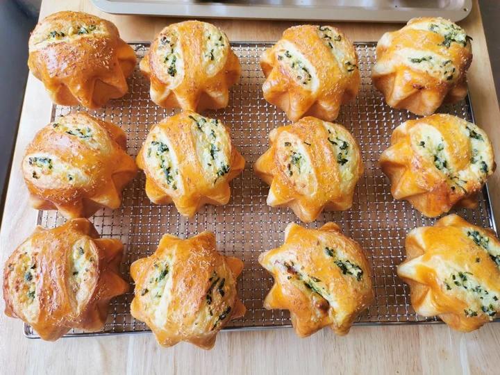 蒜香肉松小炸弹面包（烫种）