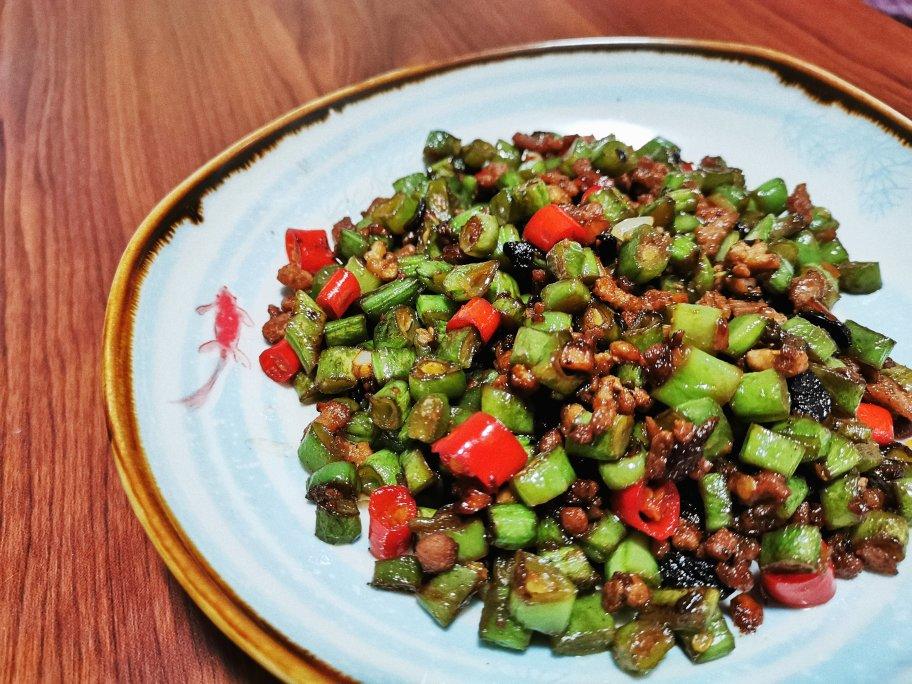 榄菜肉末四季豆