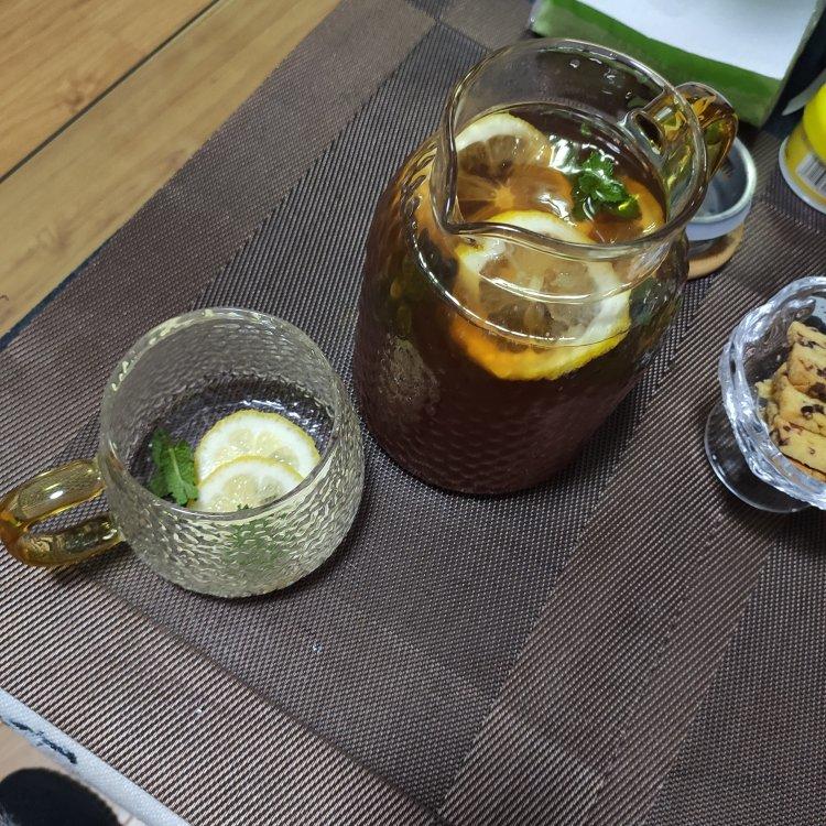 不涩的柠檬红茶