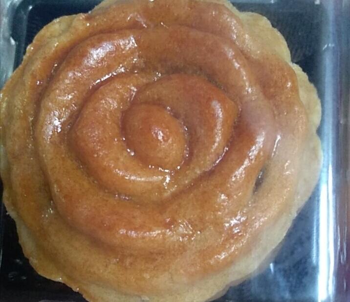 广式月饼—蛋黄莲蓉月饼