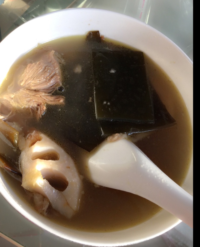 莲藕棒骨汤