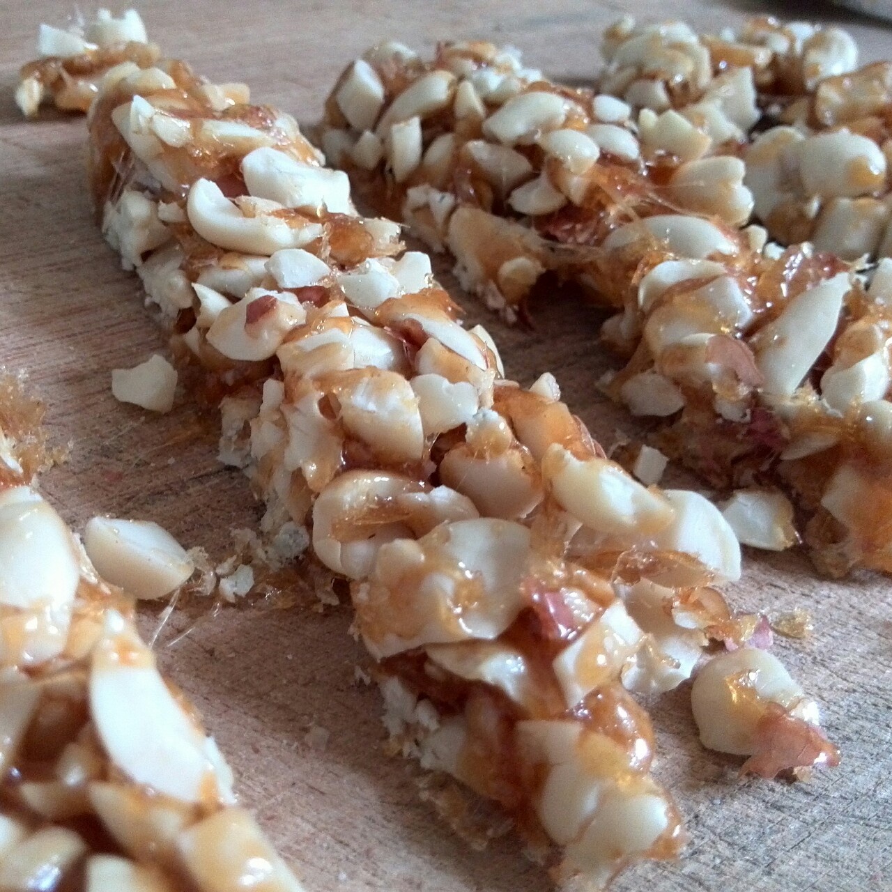 无水无油香脆花生糖