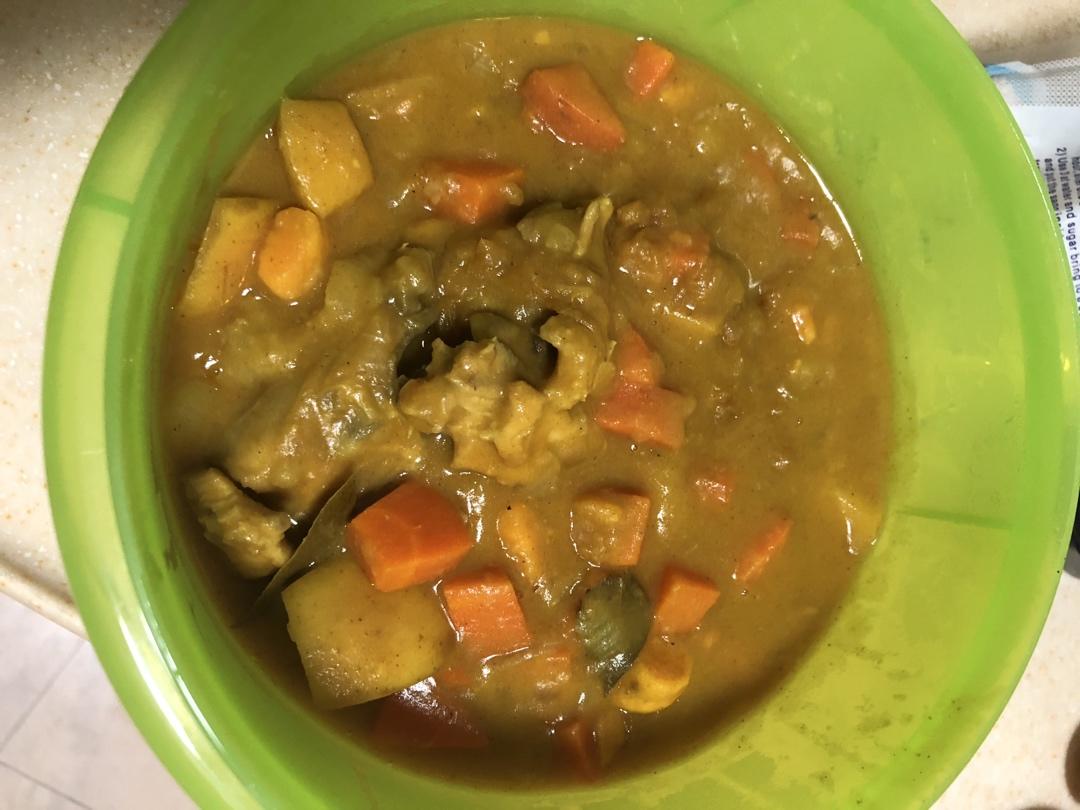 减脂三餐·电饭煲 | 苹果酸奶咖喱鸡