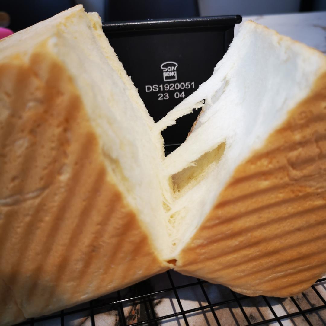 这手套膜，牛乳生吐司