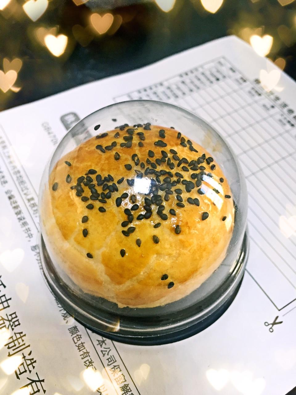 蛋黄酥