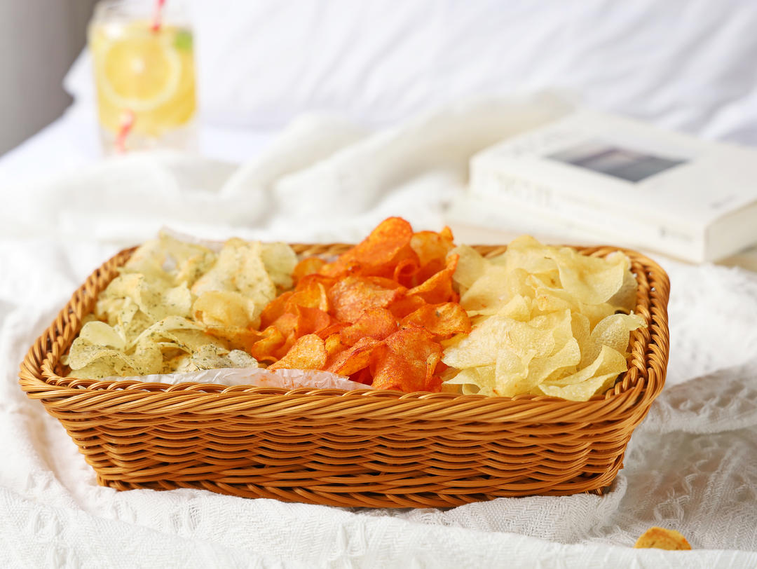 三色薯片的做法