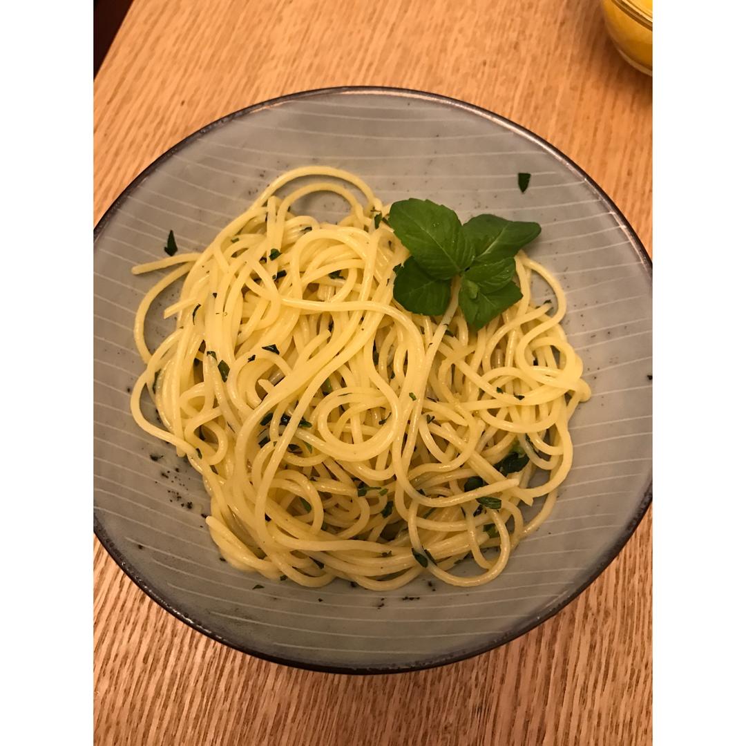 橄榄油薄荷意面