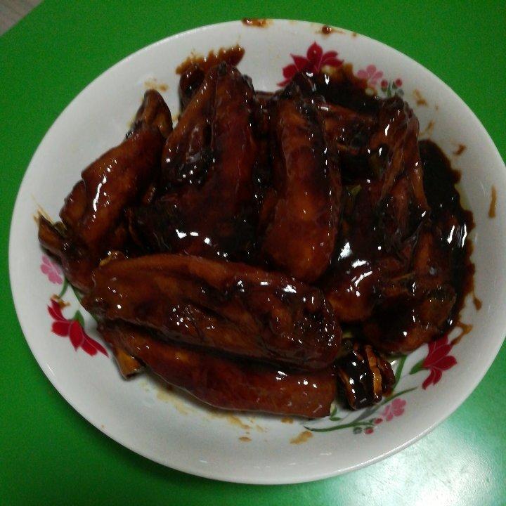 多吃两碗饭的【蜜汁鸡翅】