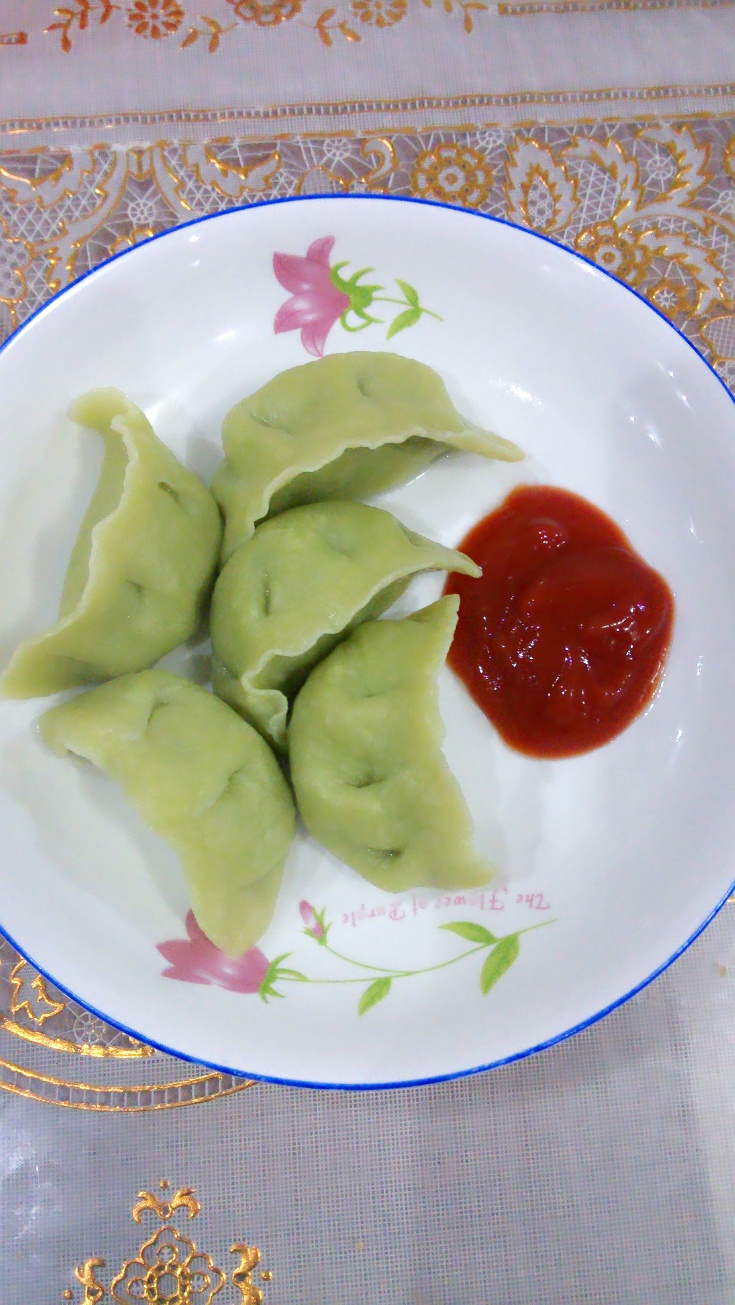 猪肉芹菜水饺