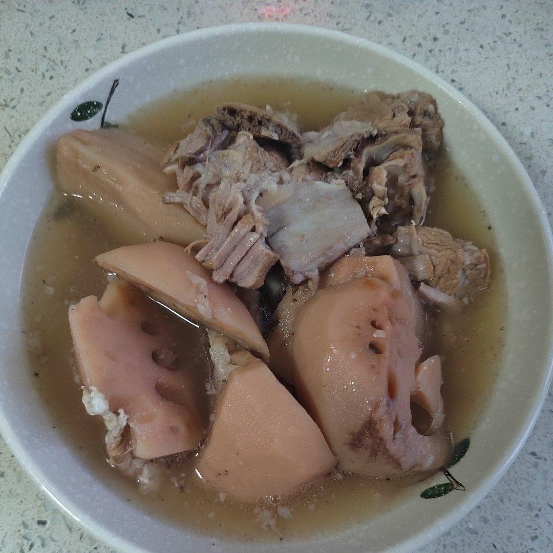 就是这个味道，好好喝的藕汤  #湖北藕汤 /湖北人对藕汤有独特的执着