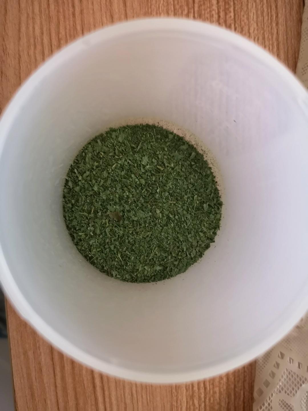 超香！用芹菜叶子 自制欧芹碎（香料调料）