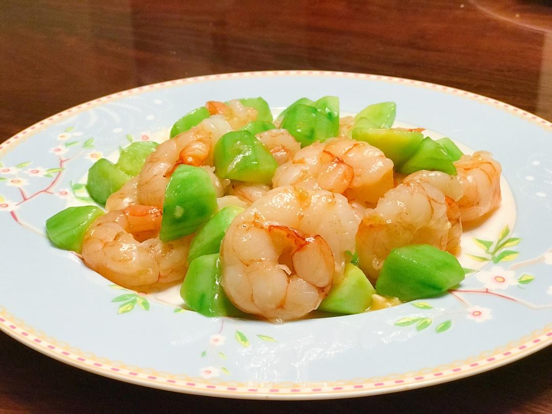 柠檬椰子猫做的葱爆虾仁